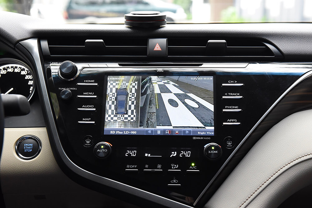 Camera 360 Safeview 3D LD900 trên xe Camry